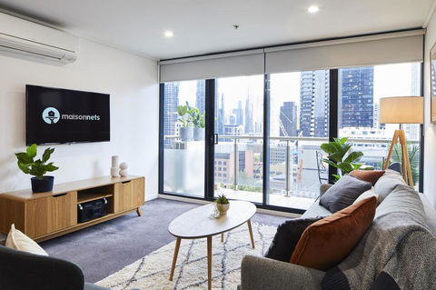 2 Bdrm 2 Bthrm Apt With Parking In Central CBD - Tourism Townsville 0