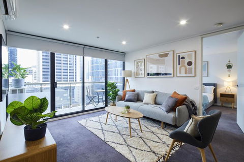 2 Bdrm 2 Bthrm Apt With Parking In Central CBD - Tourism Townsville 1