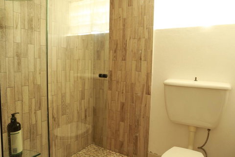 2 Bedroom Close To CBD - Tourism Townsville 1