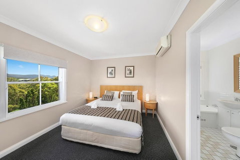 2 Bedroom Villa @ Oaks Cypress Lakes Resort - Tourism Townsville 1