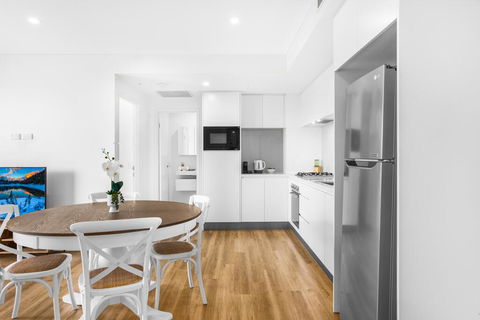 2-Bed Beach Apartment With Pool, Parking And Balcony - Tourism Townsville 1