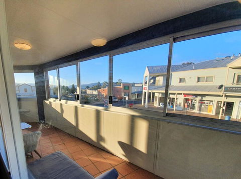 20 Lakeview Plaza - Tourism Townsville 0