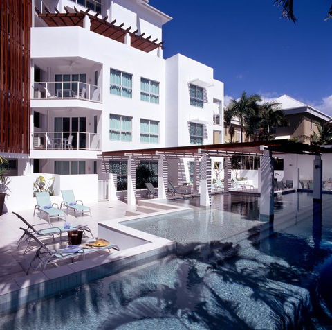 201 Lake Street - Tourism Townsville 1