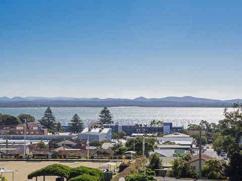 211 'The Landmark', 61B Dowling Street - Resort Style Holiday With Pool, Games Room & Restaurant - Tourism Townsville 0