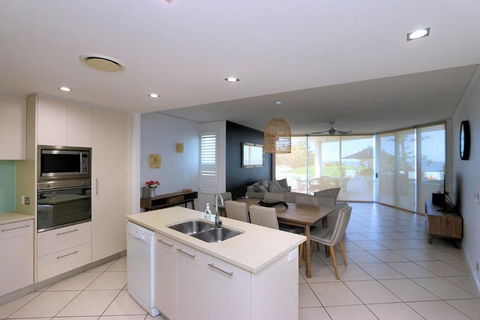 C Bargara Unit 101 - Tourism Townsville 1