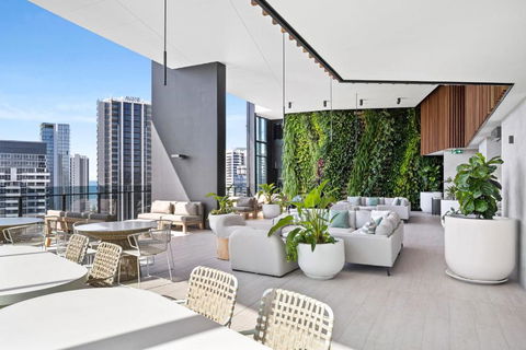 CASSA CASINO - Luxury Residences Managed By The Cassa - Tourism Townsville 3