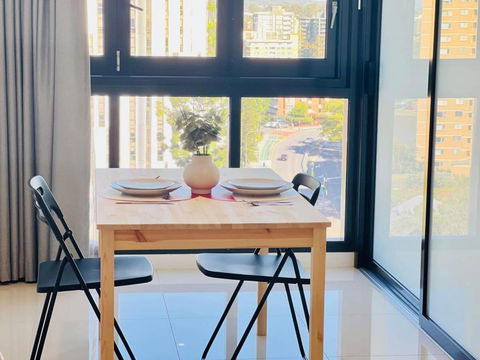 CASSA TOOWONG - Convenient 1B Apt At Central Location With Parking Managed By The Cassa - Tourism Townsville 4