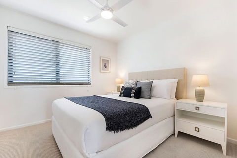 COASTAL ESCAPE - Views Rooftop Terrace & Jaccuzi - Tourism Townsville 3