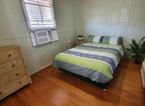 Cute Cottage - Tourism Townsville 3