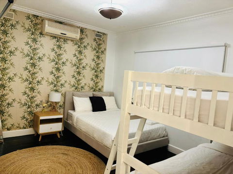 D113 Marsden Garden Estate - Tourism Townsville 3