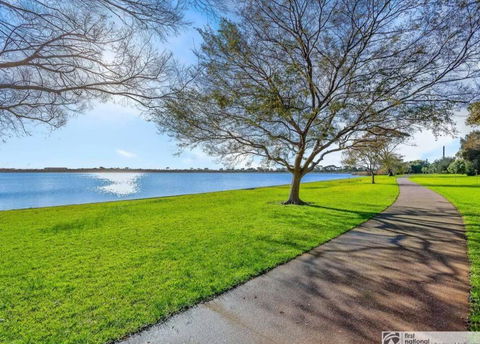 D132 Well Keep Secret Lake Home - Tourism Townsville 0