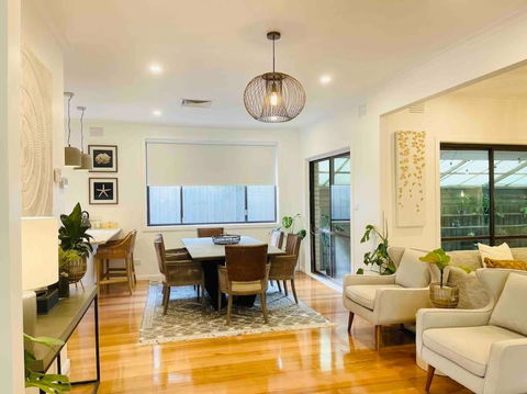 D132 Well Keep Secret Lake Home - Tourism Townsville 2