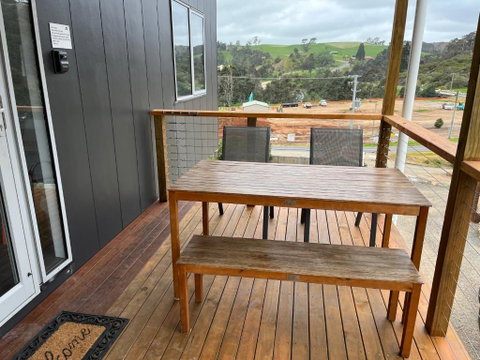 Derby Digs Cabin - Tourism Townsville 1