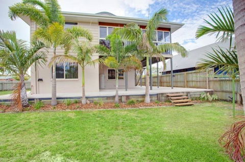 29 Cypress Avenue - Rainbow Beach, Close To The Beach With A Pool - Tourism Townsville 0