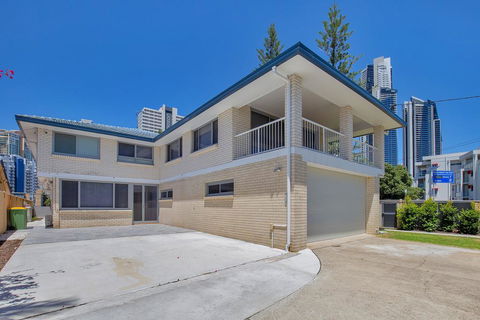 29 Stanhill Drive - Tourism Townsville 3