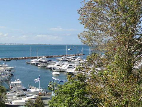 3 'Paradiso', 4 Laman Street - Aircon, Pool, Heart Of Town, Water Views - Tourism Townsville 0