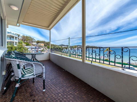 3 'Sunset' 11 Victoria Parade - Stunning Unit Right Across From The Water - Tourism Townsville 3