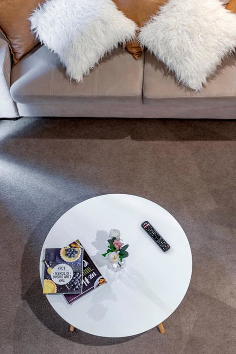3 BDR Stylish City Retreat // Close To All And Everything In Canberra - Tourism Townsville 3