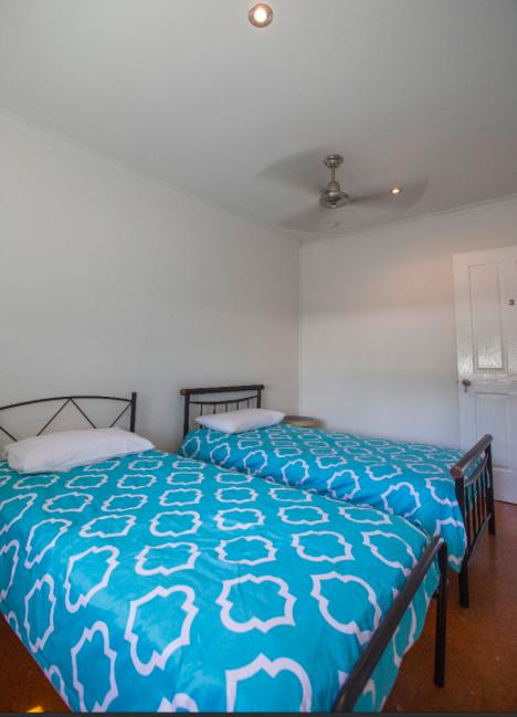 3 Bedroom Apartment // Spence St - Tourism Townsville 3