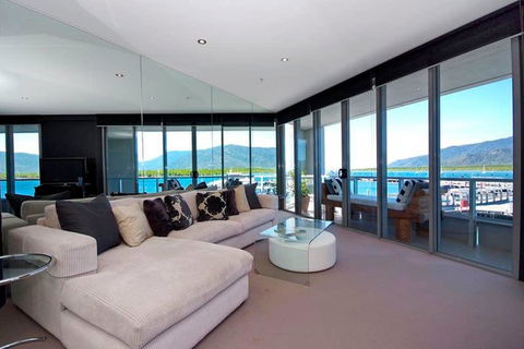 301 Harbour Lights - Tourism Townsville 0