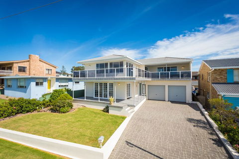 31 McMillan Crescent - Tourism Townsville 1