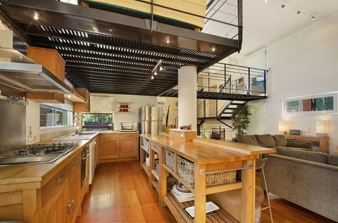32 The Quarterdeck - Tourism Townsville 3