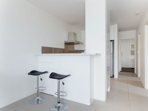 4 'Collendina', 19 Kurrawa Close - Fantastic Water Views And Sea Breezes - Tourism Townsville 3