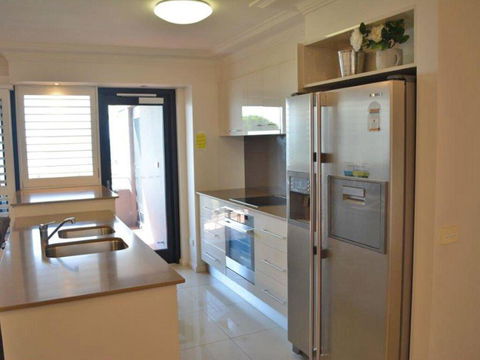 4 'Florentine' 11 Columbia Close - Spectacular Views And Air Conditioning - Tourism Townsville 1