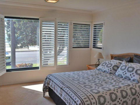 4 'Florentine' 11 Columbia Close - Spectacular Views And Air Conditioning - Tourism Townsville 3