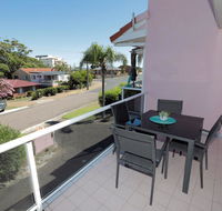 4 'Frangipani' 30 Leonard Avenue - spacious townhouse - Tourism Townsville