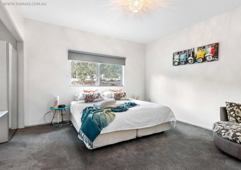 4 King Or 8 Single Beds WiFi, Netflix, Pet Friendly - Tourism Townsville 1
