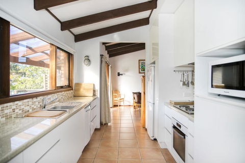 45 Boag St - Comfy And Close - Tourism Townsville 3