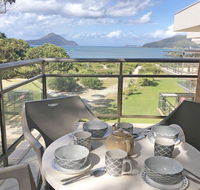 5 'Intrepid' 3 Intrepid Close - perfect beachfront location - Tourism Townsville