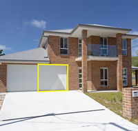 5 Bent Street - huge house with Foxtel  Aircon - Tourism Townsville