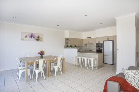 5/14 Dolphin St- Dolphin 5 At Ulladulla - Tourism Townsville 3