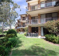 57 'BAY PARKLANDS' 2 GOWRIE AVE - GROUND FLOOR UNIT WITH POOL TENNIS COURT  AIRCON - Tourism Townsville