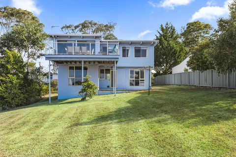 58 Lockhart Ave - Unlock Mollymook's Heart - Tourism Townsville 1
