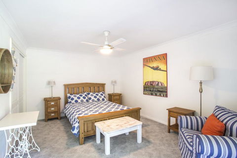 58 Seaview St - Summer Days - Tourism Townsville 1