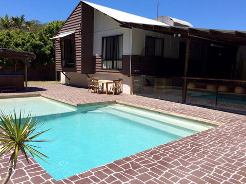 6 Bomburra Court - Rainbow Beach, Pet Friendly In Great Bush And Beach Location - Tourism Townsville 0