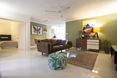 66 Martyn Street - Tourism Townsville 0