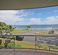 7 'Florentine' 11 Columbia Close - air conditioned unit with fantastic views of Little Beach - Tourism Townsville