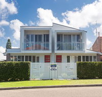 7 Judith Street - Stunning duplex with ducted air - Tourism Townsville
