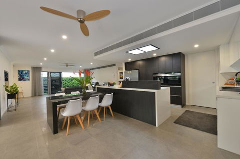 89 @ The Edge - Tourism Townsville 3