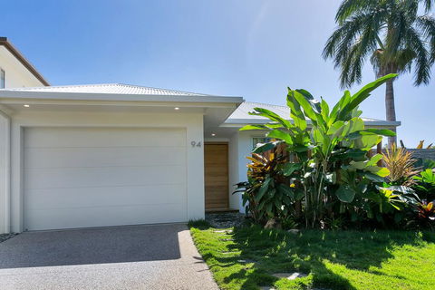 94 Northhouse - Beachside Luxury In Palm Cove - Tourism Townsville 1