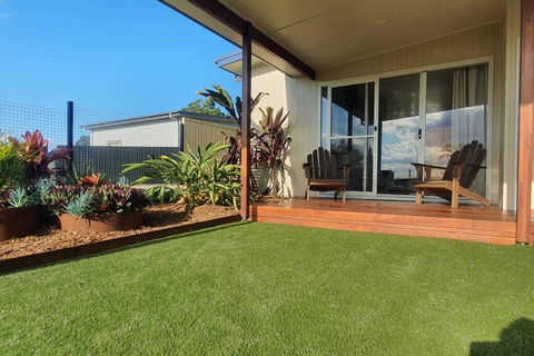 A Beach Getaway - Tourism Townsville 0