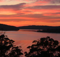 A Lakehouse Escape - Tourism Townsville