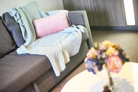 A Stylish & Cozy Studio Next To Southern Cross - Tourism Townsville 2