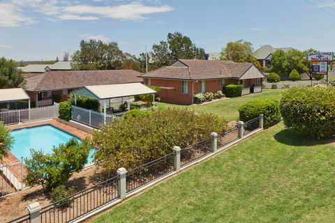 Abraham Lincoln Motel - Tourism Townsville 2