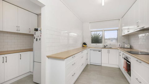 ABSOLUTE BEACHFRONT - FRANKSTON - Tourism Townsville 2