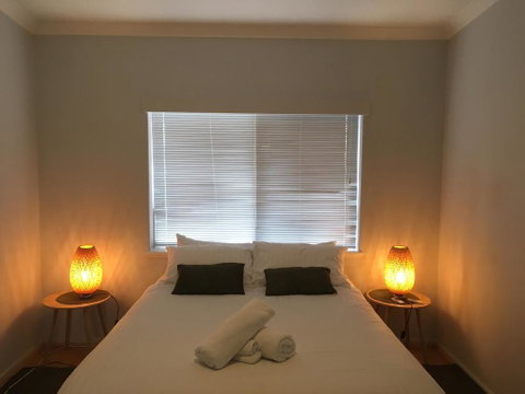 Acacia Holiday & Business Stay - Tourism Townsville 1